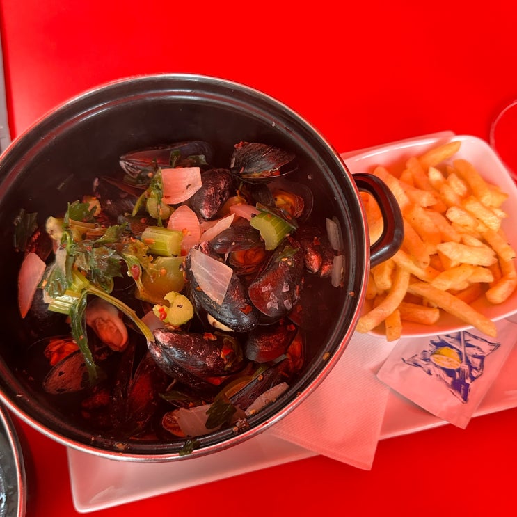  벨기에 홍합찜맛집 비교 브뤼셀 빅마마 Big mama 헨트 브릿지 Bridge