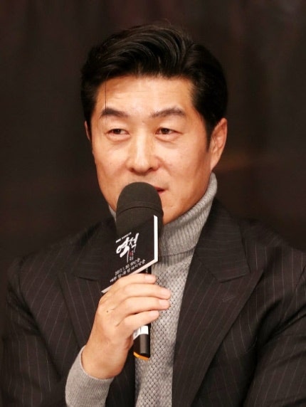 김상중, ‘나무위키’ 올라온 흑역사 “명예훼손” 주장…방심위 판단은