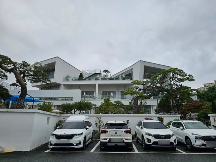  제과제빵 명장 홍종흔의 동탄 대형 베이커리 카페 본점 골드헤겔