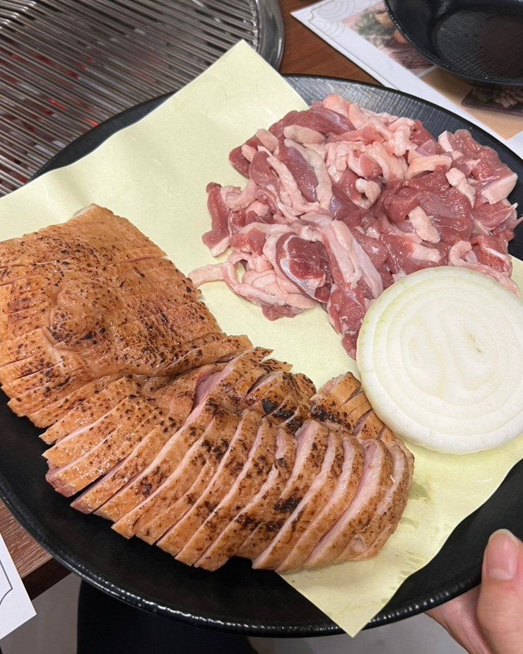  부천까치울맛집 미운오리장작구이 반려견 동반 가능