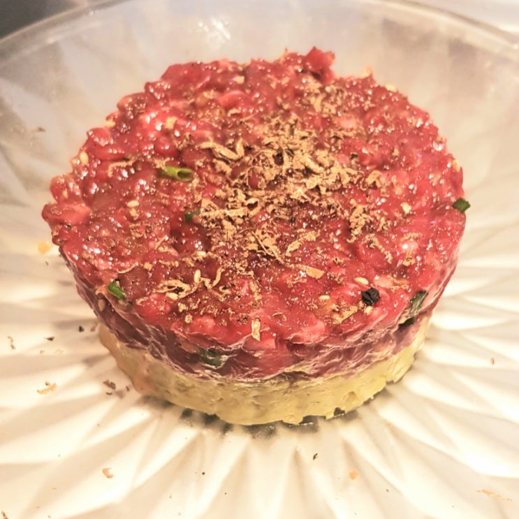  청기와타운 신사역점 수원왕갈비와 트로플육회 찐 맛집