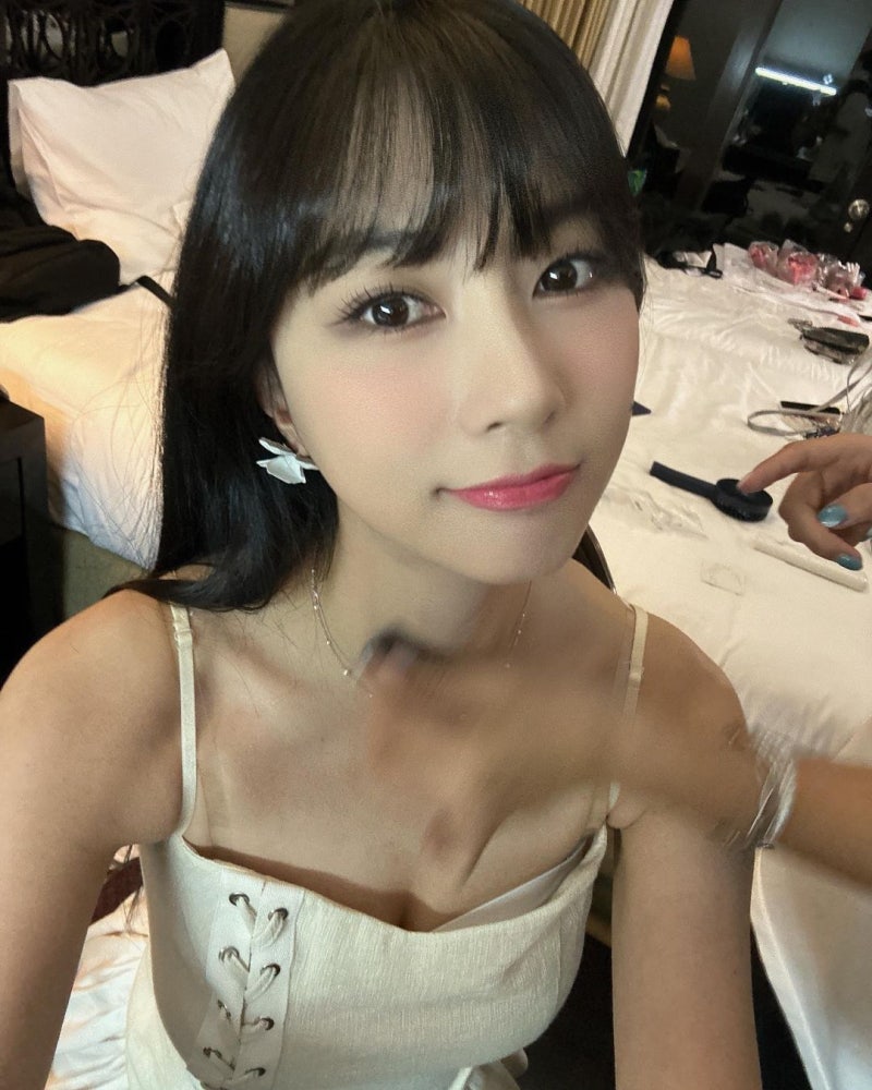 에이핑크 오하영 실물 레전드 몸매 게임 열애 남친 나이 논란 나무위키 인스타그램