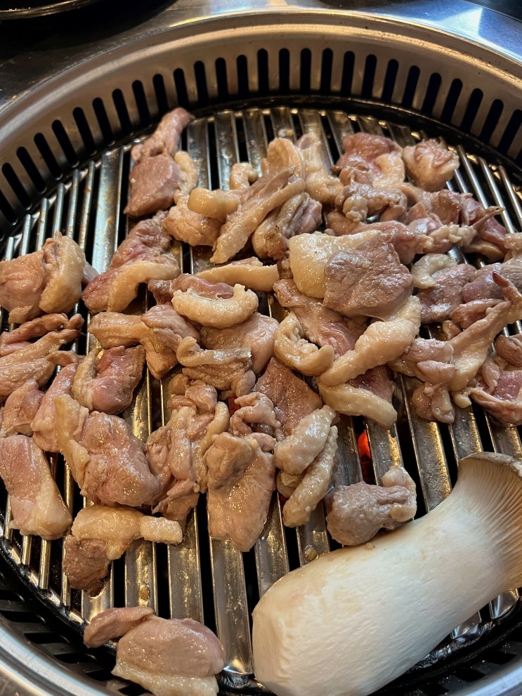  가정동 고기집 [무쇠생오리], 기름기는 빼고 숯불향은 채운 오리로스 맛집