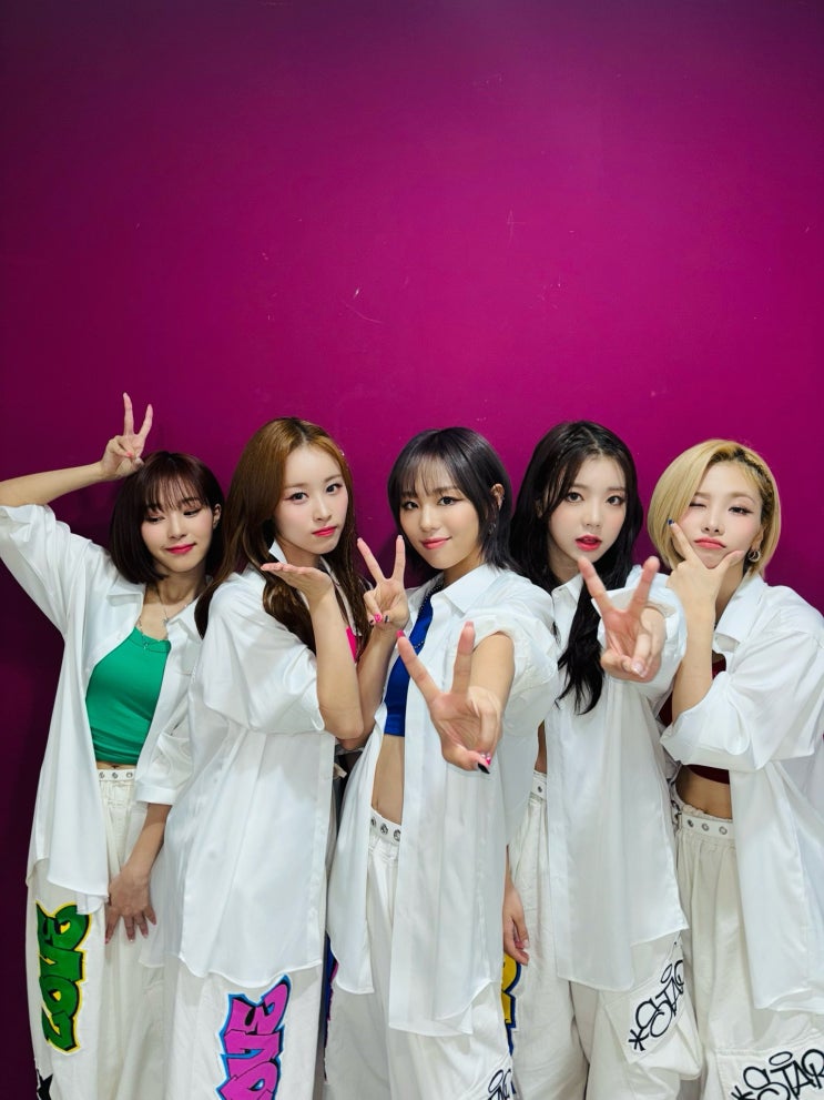  4세대 걸그룹 퀸즈아이 디스 이스 러브 발매