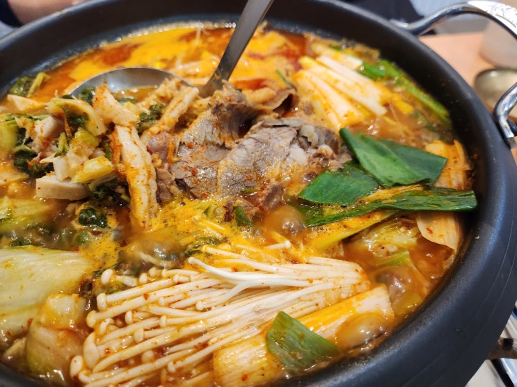  발산역 해장국맛집 동남집 마곡발산점 강추에요!