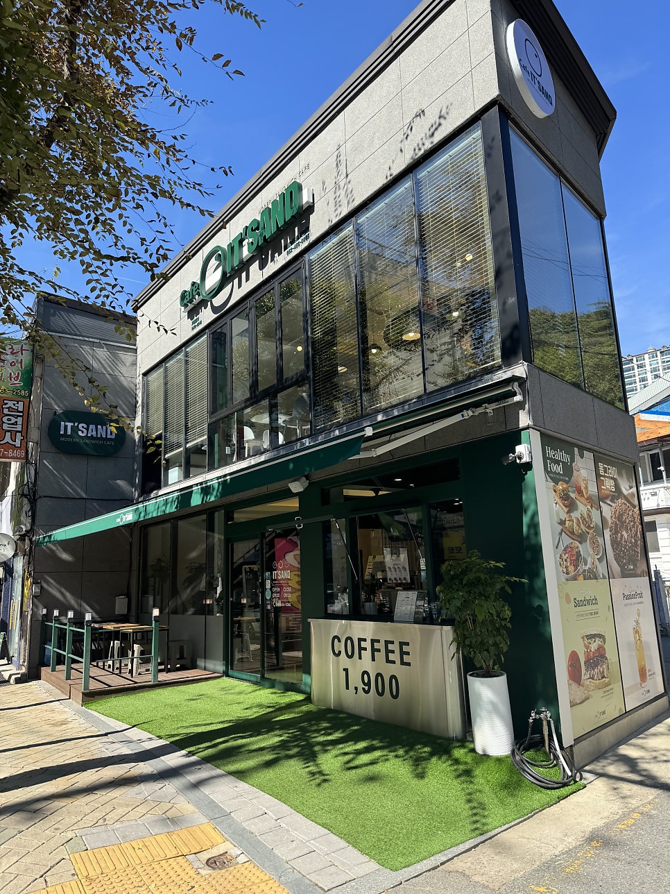 카페잇샌드 학동점 사진 8