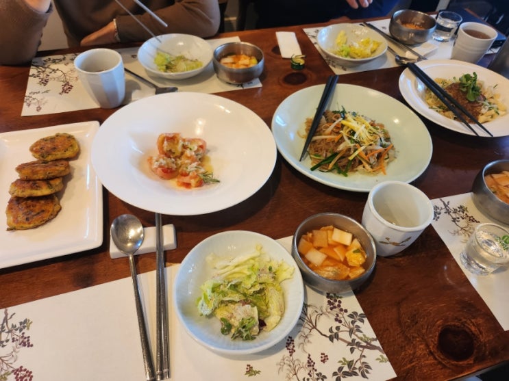  수석동 초대한정식과 초대카페테리아 내돈내산 찐후기