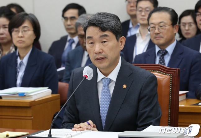 <b>이주호</b> "'자율전공으로 <b>의대</b> 진학' 우려 고려, 추진 안하겠다"