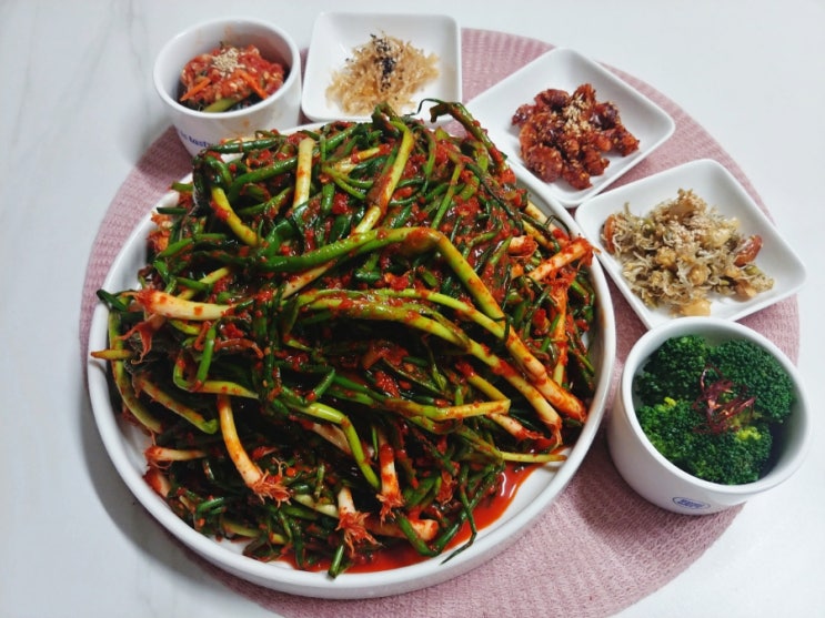  광주김치 김치타운 무농약 파뿌리파김치 2kg