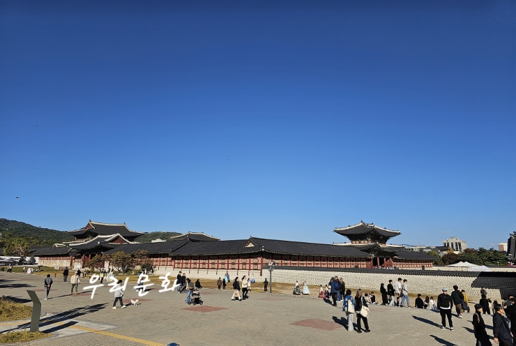 국립고궁박물관 특별전 활옷만개(조선왕실 여성 혼례복) 국립고궁박물관 특별전 활옷만개(조선왕실 여성 혼례복)