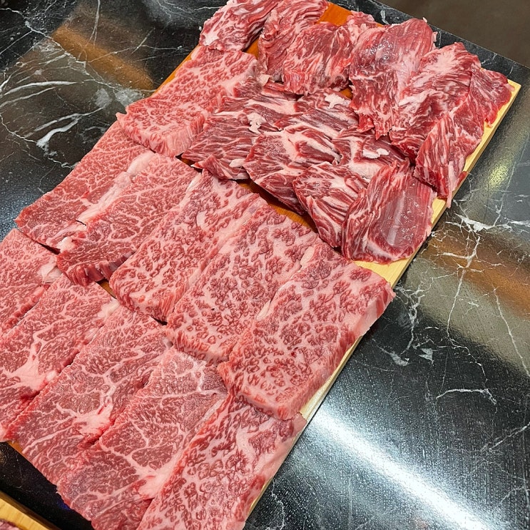  청주한우맛집 1+이상의 암소만 판매하는 사천동맛집 예천한우
