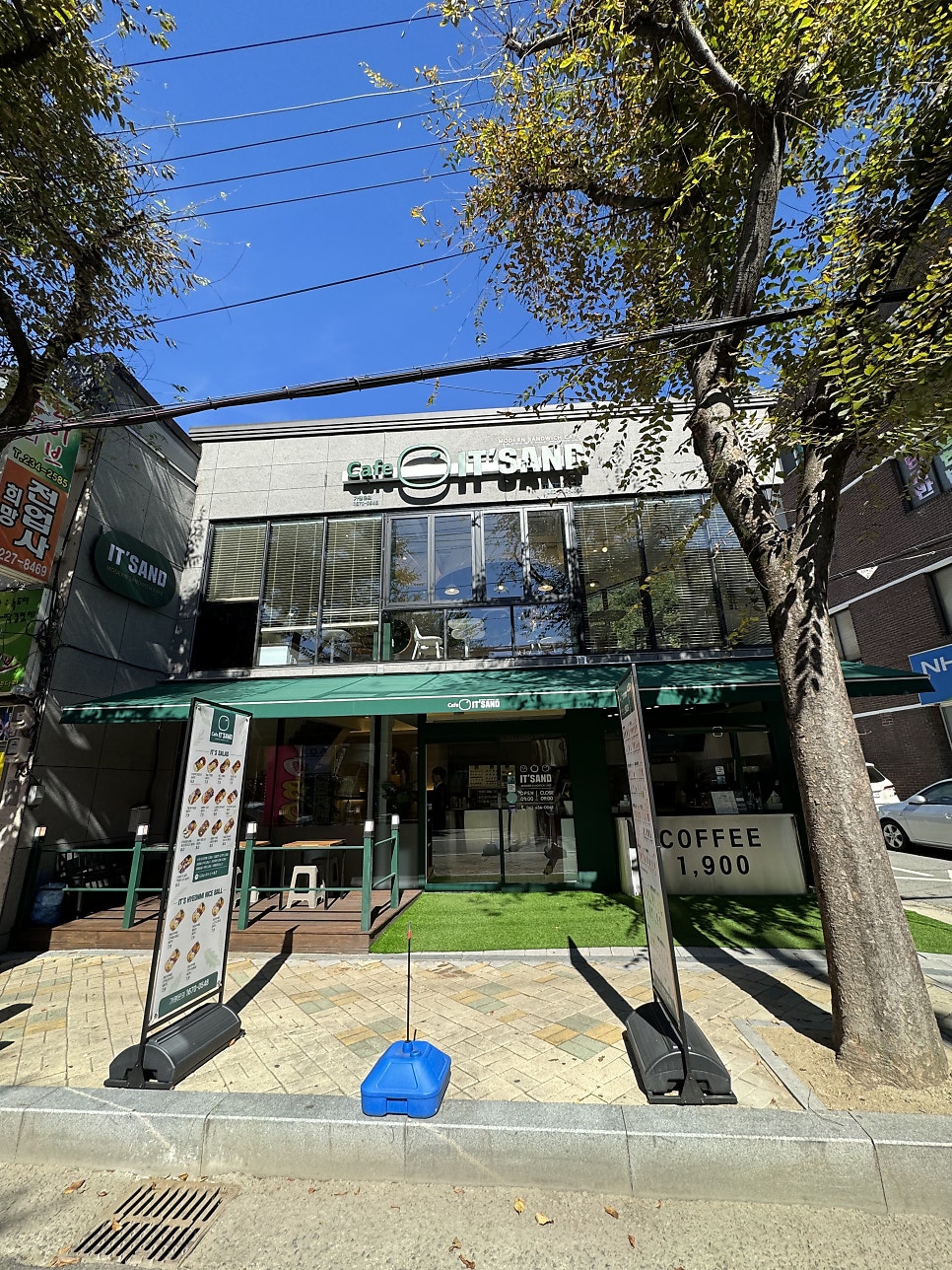 카페잇샌드 학동점 사진 4