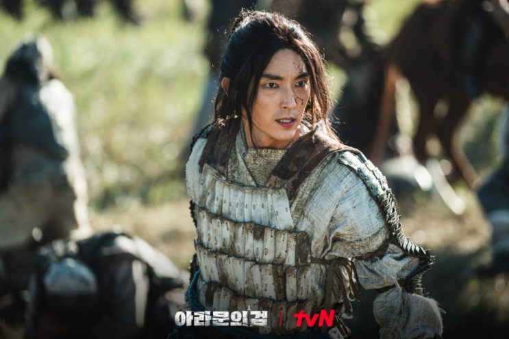 12회 종영 '<b>아라문의 검</b>' 시즌3를 염두에 둔 열린 결말! 한국형... 