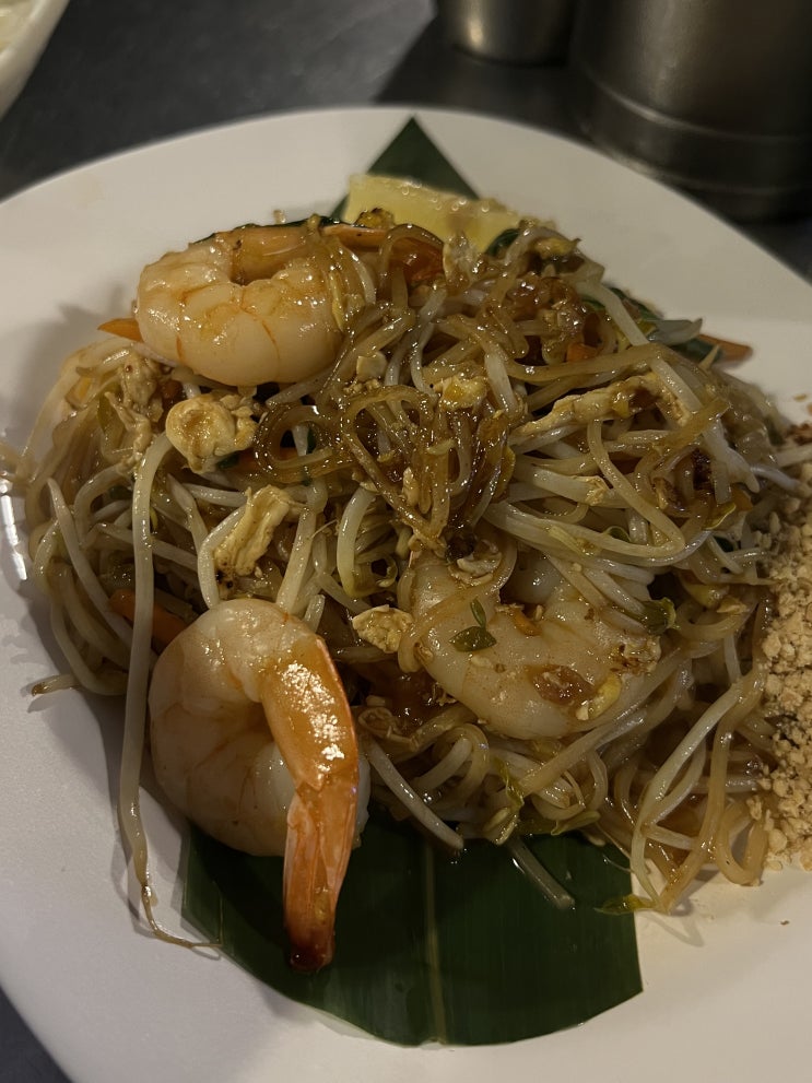 서울 압구정 로데오 팟타이 맛집 : 까폼