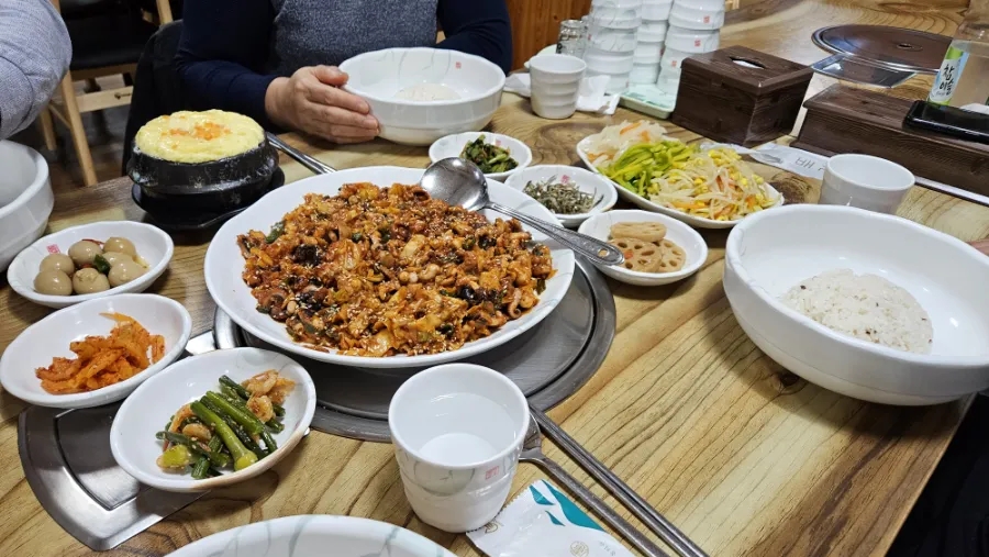 초사골불타는쭈꾸미낙지 응봉점 사진 6