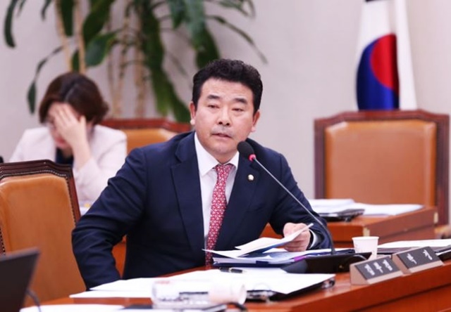 박정 의원, 미성년 배달<b>라이더 안전교육</b> 필요