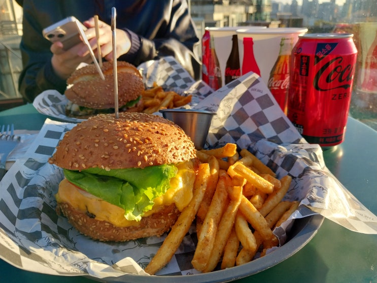 [이태원 해방촌 루프탑 수제버거 맛집] 더백푸드트럭