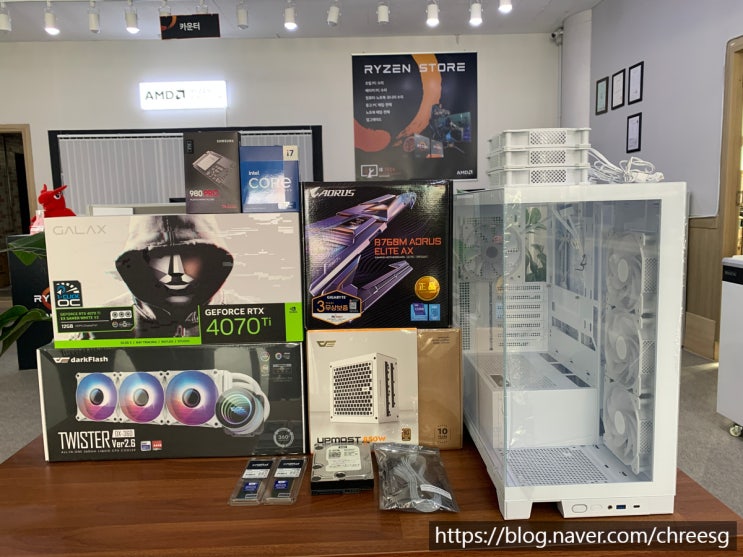  목포에서 제작하는 조립컴퓨터 i7 13700KF RTX 4070Ti 어항컨셉화이트 조립PC