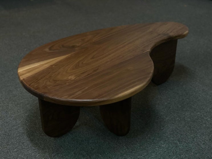  walnut coffee table / 호두나무 커피테이블_우디터