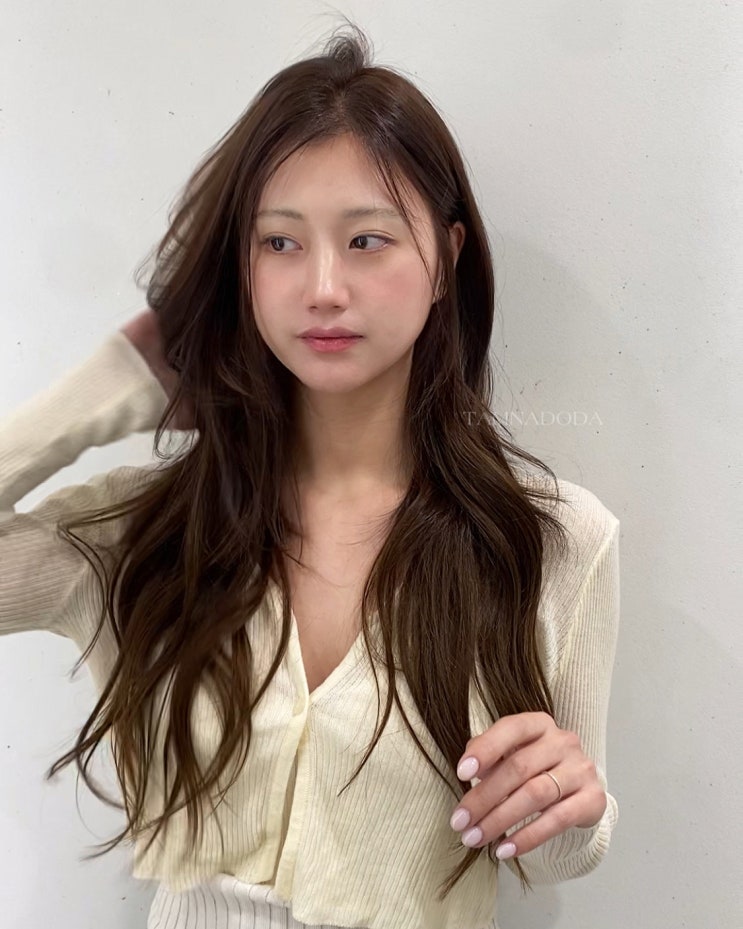  층이 난건 싫은데, 무거운 것도 싫은 사람 모이세요 #강남붙임머리 #청담붙임머리