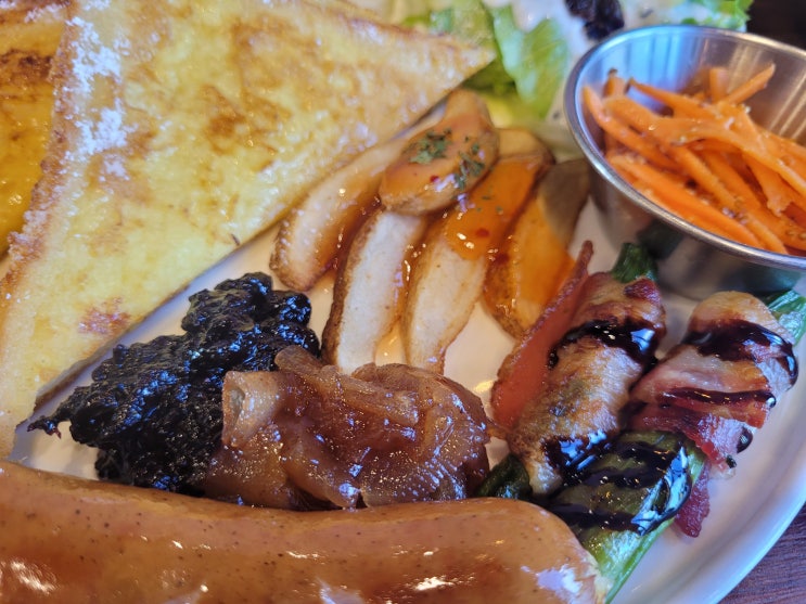  속초브런치 맛집 '유빌리치' 속초 IC 근처 카페