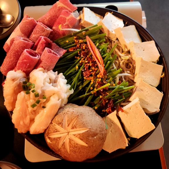  [라스트춘선 강남]강남역술집 따끈한 한우모츠나베