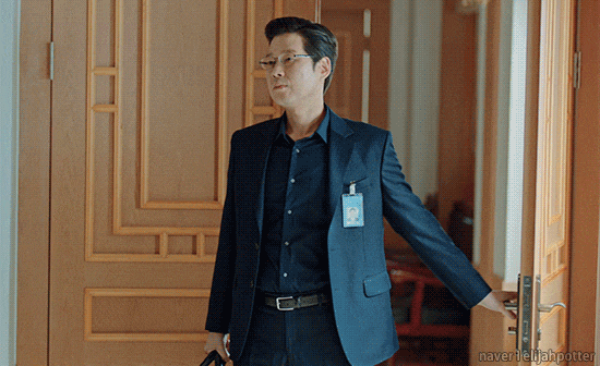 출연작 올스톱된 <b>유재명</b>(feat. 이선균, 곽도원, 김동희)