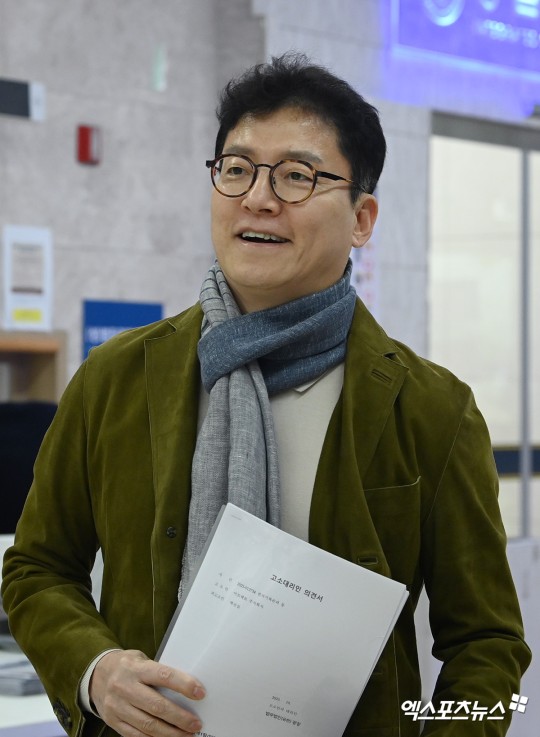 피프티 피프티 어트랙트 전속계약 가처분 항고 기각 전홍준 대표 계약 해지통보 더기버스 백진실 안성일 고소 고발 피프티 피프티 어트랙트 전속계약 가처분 항고 기각 전홍준 대표 계약 해지통보 더기버스 백진실 안성일 고소 고발