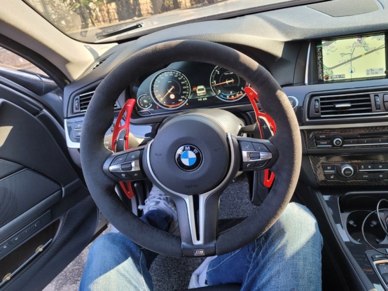 알칸테라 핸들 / BMW / 5시리즈