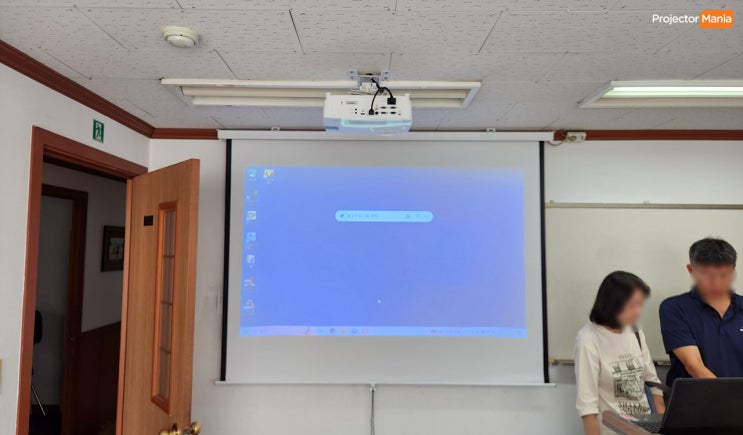  비비텍 단초점 빔프로젝터 MW596ST! 가성비 좋은 학원용 프로젝터인 이유!