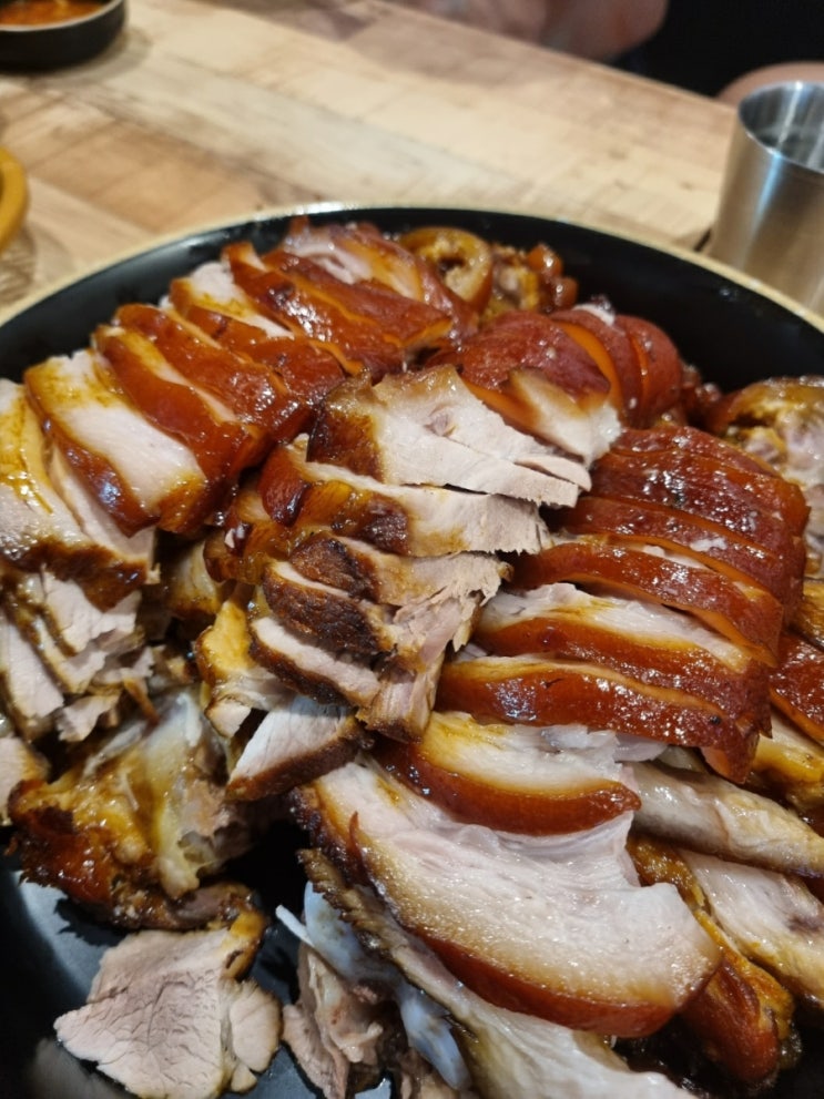  윤족발 / 족발 / 막국수