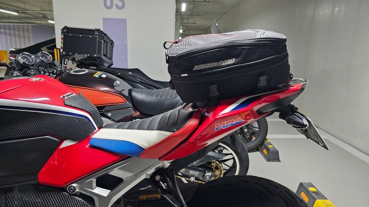  CBR1000RR SP 2017 - 러프앤로드 시트백 장착형상