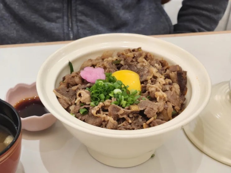  카쿠레가 :: 춘천 명동 덮밥 종류 다양한 곳