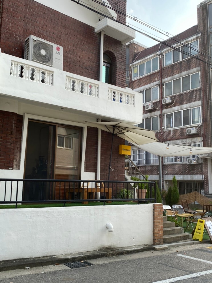  망원역카페 플랫화이트가 맛있었던 레이먼드커피마켓