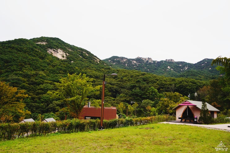 북한산 국립공원 캠핑장 캠핑 식기 2인 4인 세트 캠핑용품대여 서비스 사업 소개