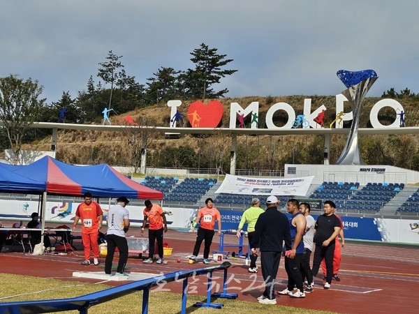  목포종합경기장에서 아시아국제육상투척대회 및 제19회 목포전국육상투척경기대회 개최