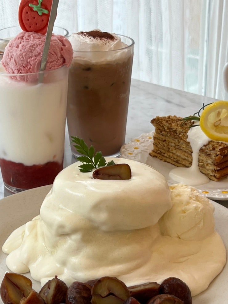  홍대입구역 브런치 카페 라헬의부엌 디저트가 맛있는 홍대 수플레 맛집