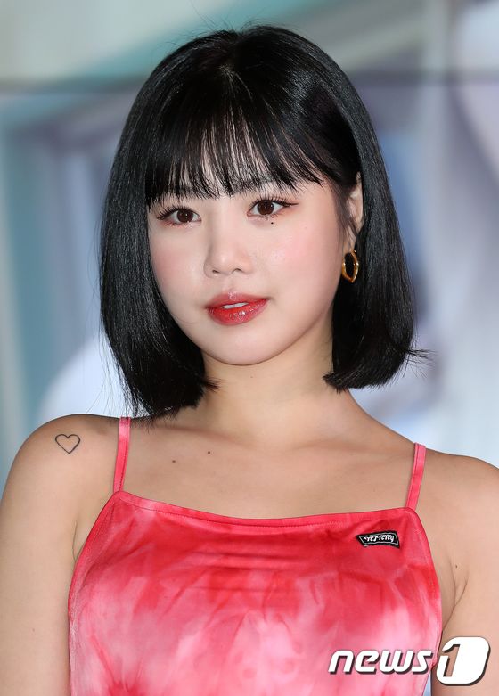 (여자)아이들 출신 수진, 학폭 논란 후 2년 8개월 만에 복귀 시동...퍼포먼스 영상 공개 (여자)아이들 출신 수진, 학폭 논란 후 2년 8개월 만에 복귀 시동...퍼포먼스 영상 공개