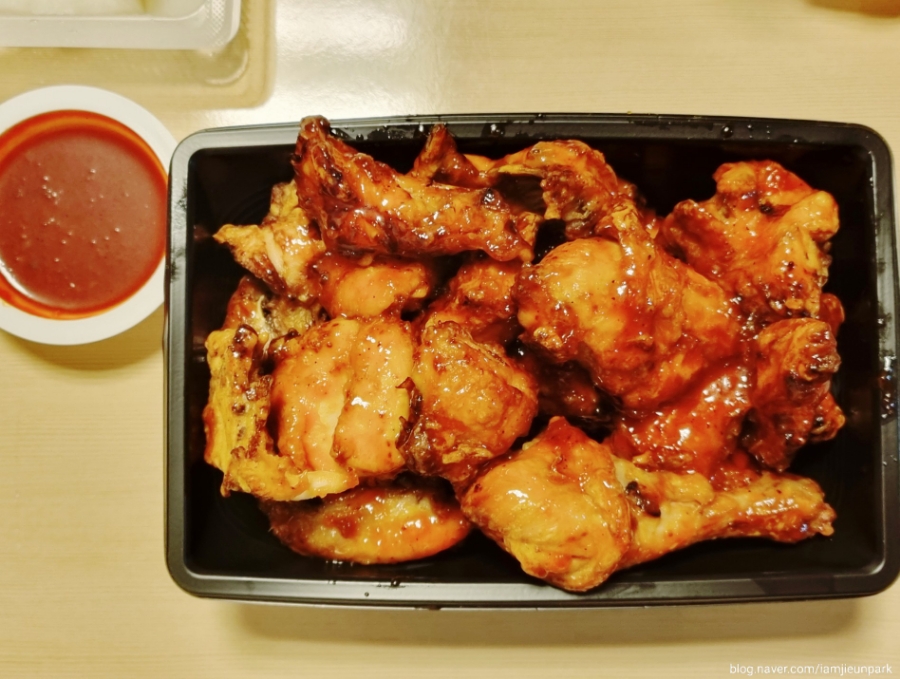 굽네치킨 대전신성점 사진 1