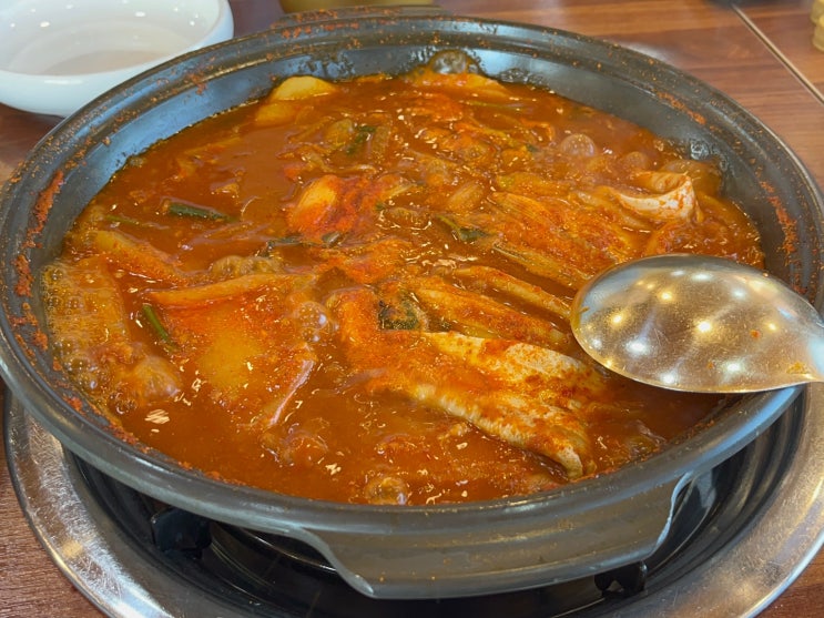  제주 협재 갈치조림 맛집 제갈양 제주협재점 후기 (뼈 없는 갈치조림, 구이 최고)
