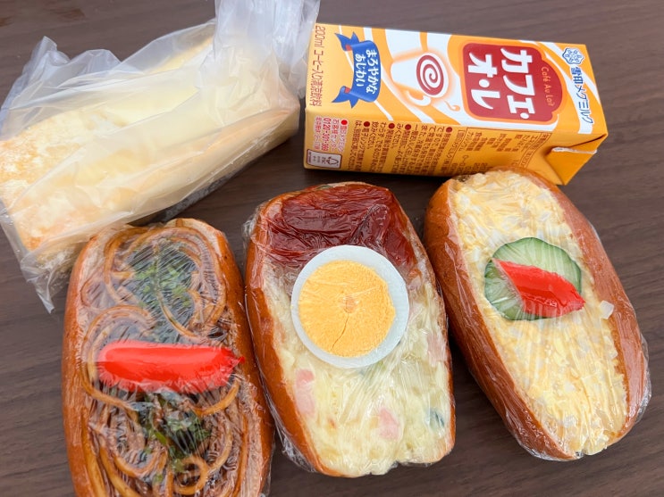 대마도 히타카츠빵집 산야제과 포에무빵집 :: 카스마키 야키소바빵 (+우미마치베이커리) 대마도기념품 추천