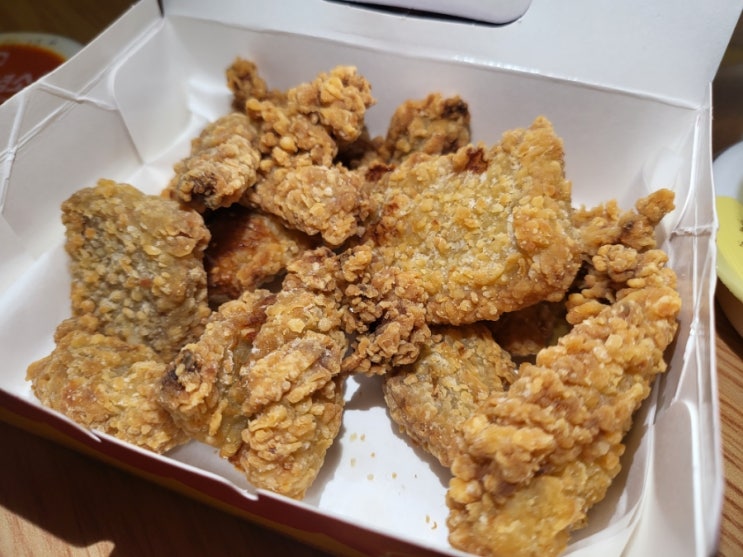  부산명물 돼지후라이드 : 롯데리아 신메뉴 깡돼후 (여돈여산)