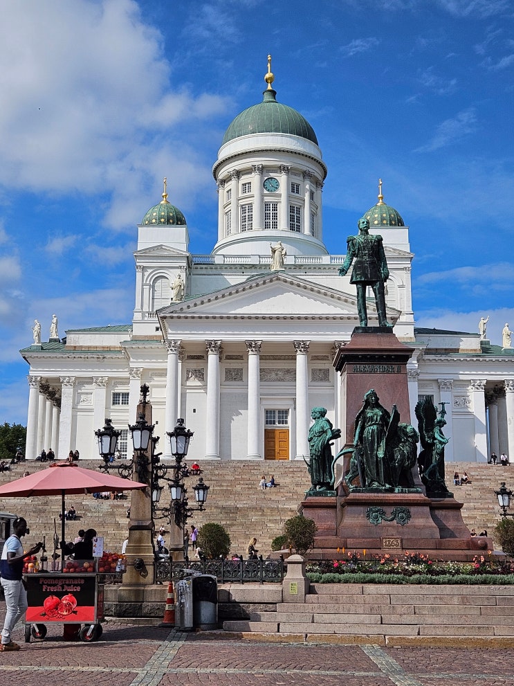 북유럽 7개국 여행 : 핀란드 (헬싱키 -&gt; 원로원 광장,알렉산드르2세 동상,헬싱키 대성당)