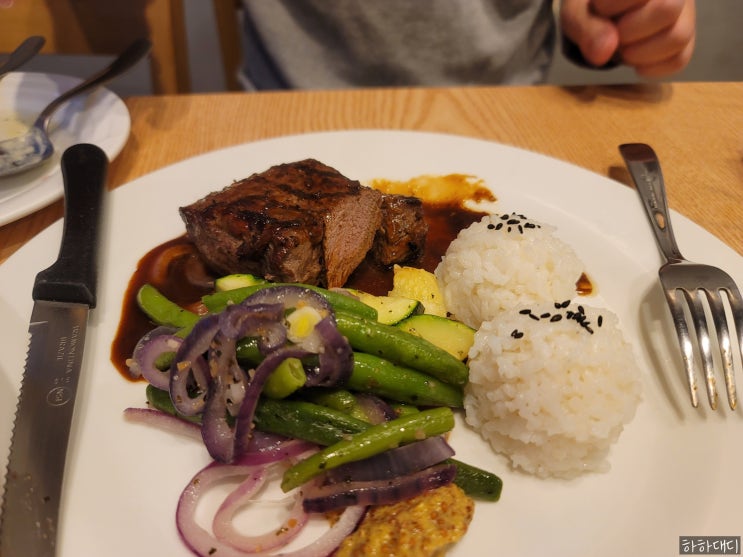  경남 김해 장유레스토랑 ㅣ 도톰한 스테이크가 맛있는 율하스테이크 맛집 오상원스테이크 방문기