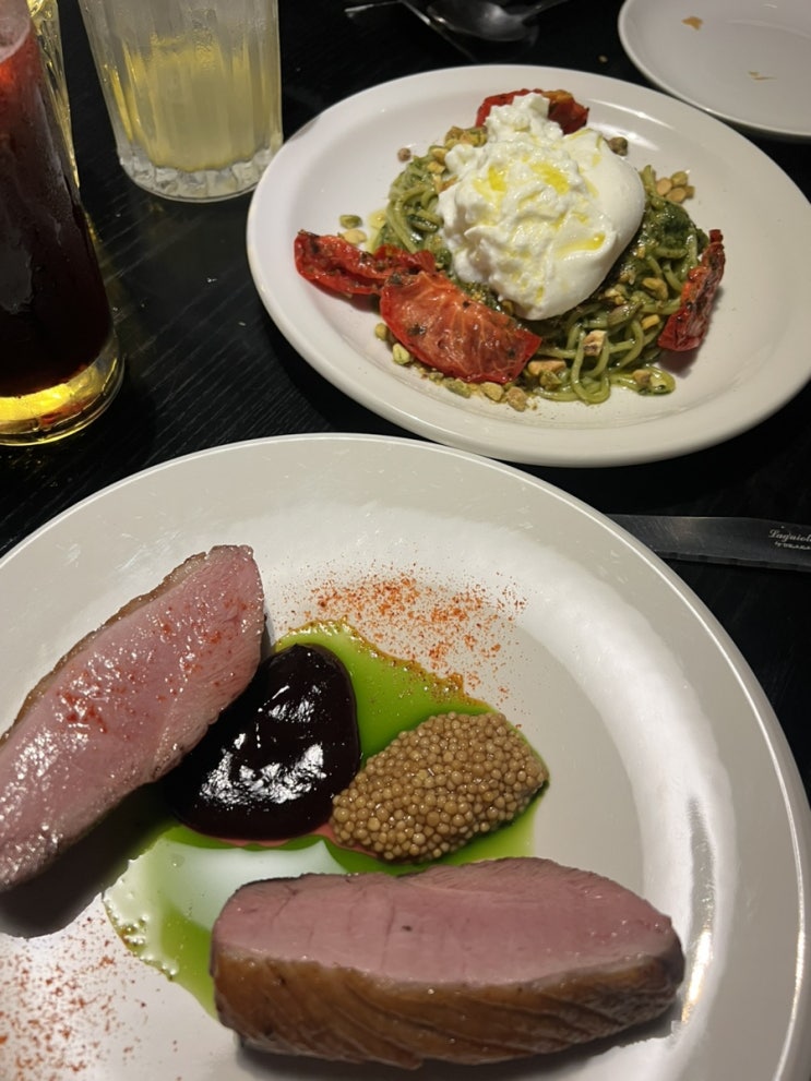  삼청동 브런치 맛집 블루리본 4년째! 낮엔카페 밤엔 다이닝으로 즐기는 고메오드