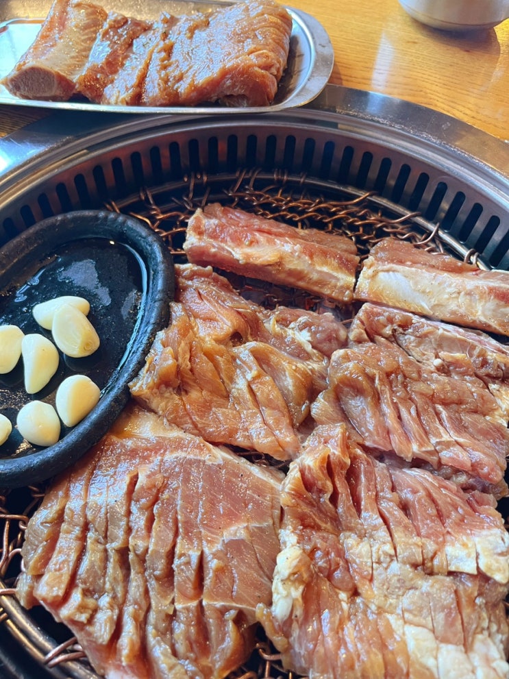 구파발역 맛집 <b>은평</b> <b>참나무본가</b> 갈비 개별룸과 구워주는 점심... 