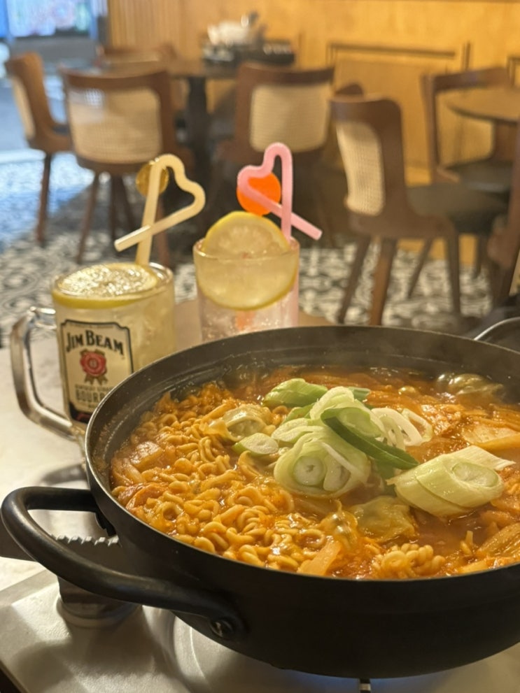  산호동 가성비와 분위기 좋은 술집 ‘맥주보급소’