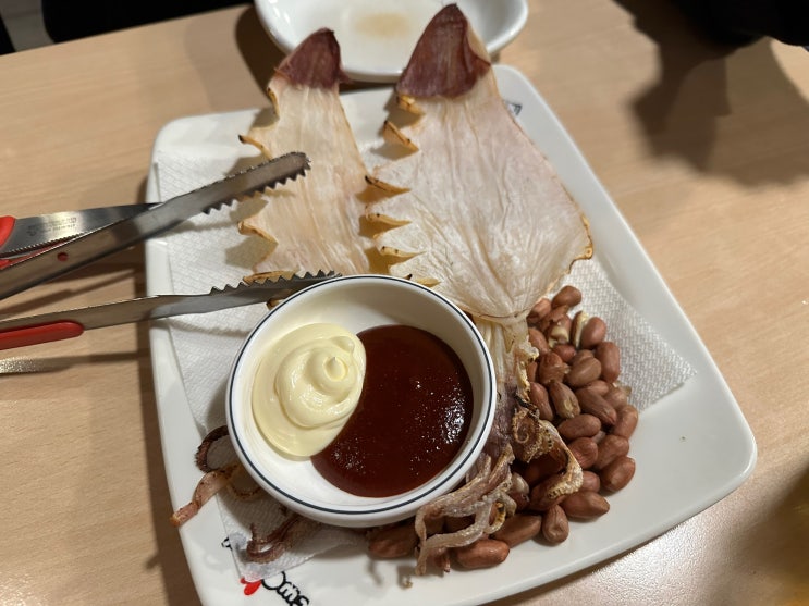  명동역 맥주집 둘둘치킨 내돈내산 명동데이트코스