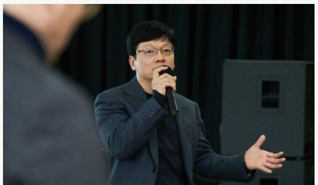 스마일게이트 창업자 <b>권혁빈</b>이 <b>이혼 소송</b>을 당하게 되다.