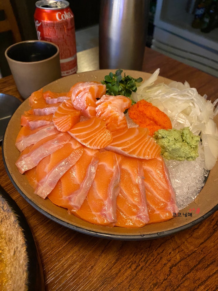  청첩장모임 / 영등포구청 맛집 / 연어와 육회, 바지락술찜 / 이자카야 "우규"